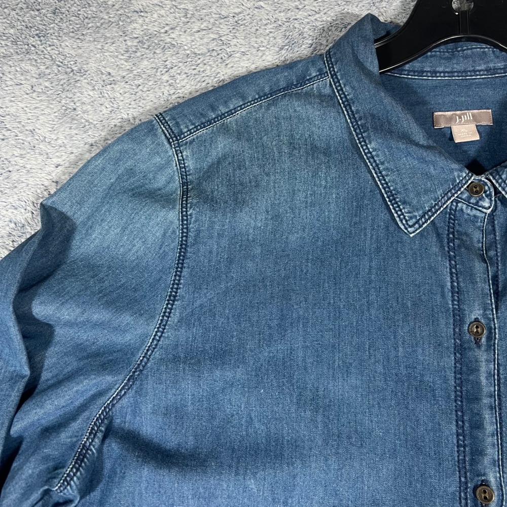 J. Jill Denim Button Down Shirt Womens XL Blue Cotton Long Sleeve Pocket - Picture 3 of 16
